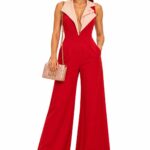 PARIS VALTADOROS Red Elegance – Κόκκινη Ολόσωμη Φόρμα με Contrast Γιακά