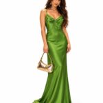 ELISABETTA FRANCHI Emerald Elegance – Πράσινο Maxi Φόρεμα με Σατέν Όψη